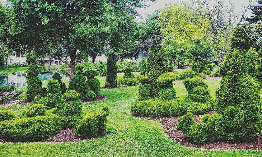 topiary park